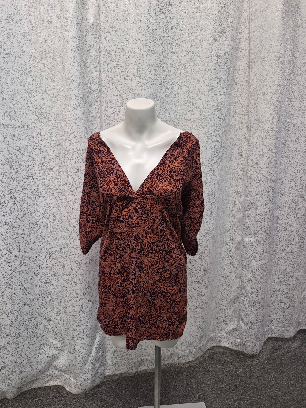 Women's V-Neck Floral Print Tunic Top - Rust/Black